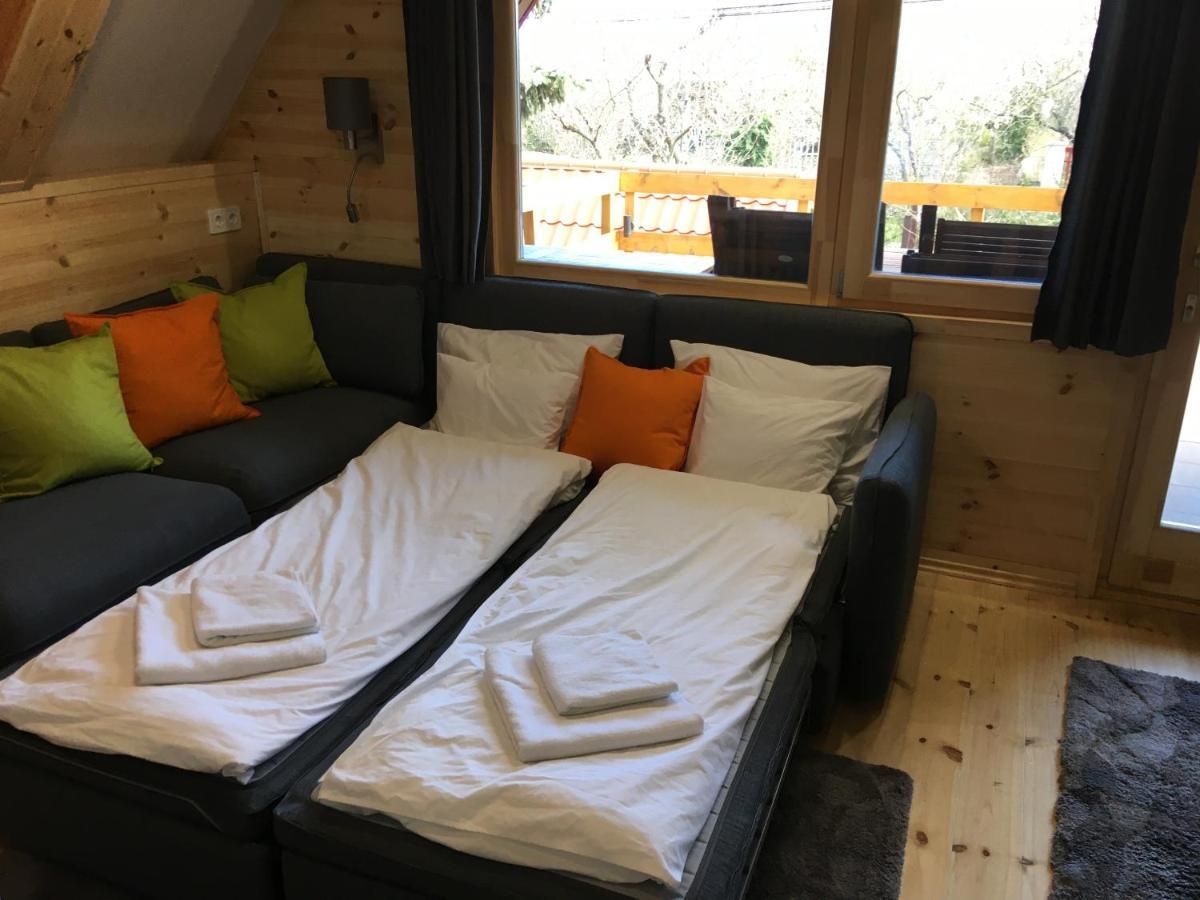 Wooden Apartman Premium Jacuzzival อัลโชเอิร์ช ภายนอก รูปภาพ