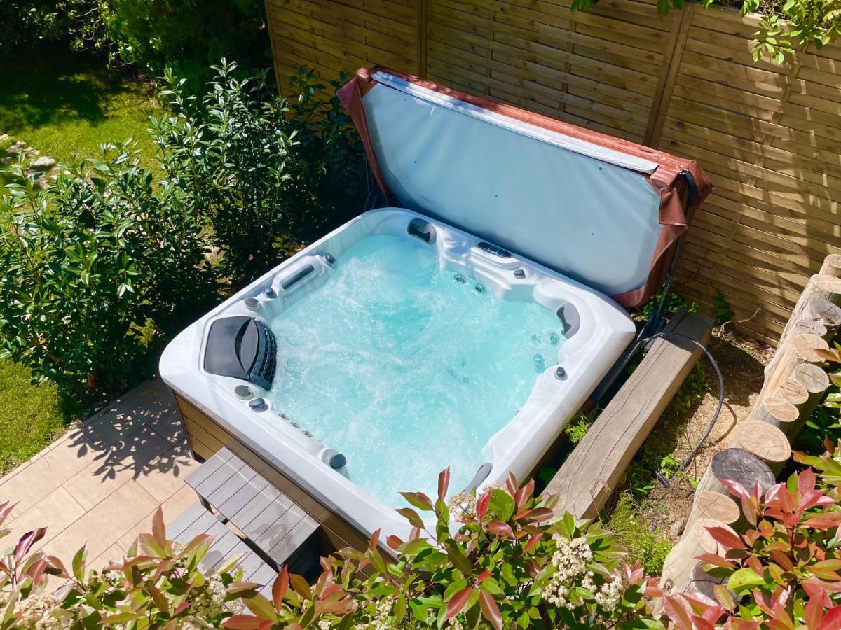 Wooden Apartman Premium Jacuzzival อัลโชเอิร์ช ภายนอก รูปภาพ